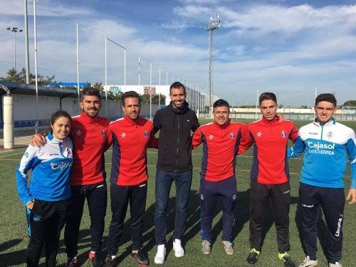 Víctor Díaz visita el Campus Navideño de la Fundación Recre