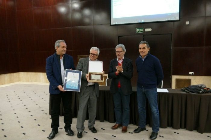 Juan Cuesta y José María Martín Urbano, homenajeados en el Clinic ‘Raimundo Saporta’
