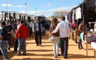 El mercadillo de Valverde se trasladará al frontal del teatro