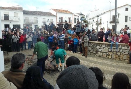 Cortelazor la Real celebrará el Día de Andalucía su matanza tradicional 