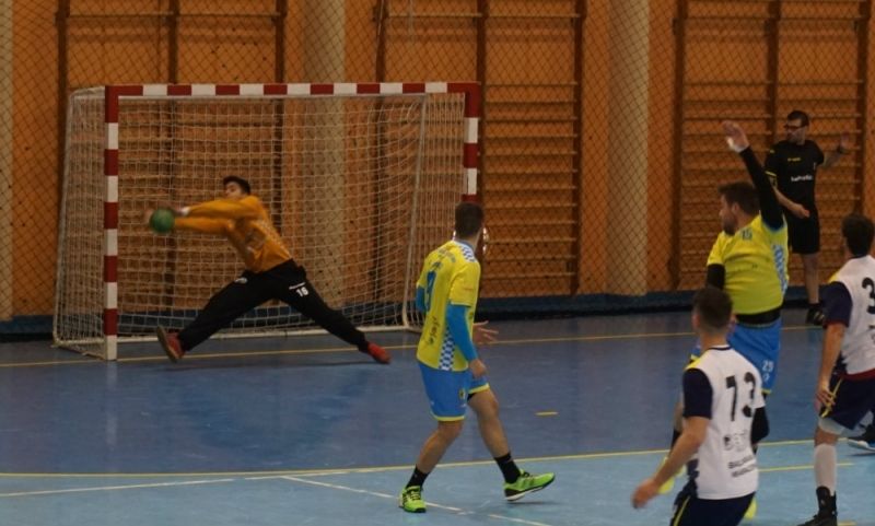 El PAN Moguer arrasa a Maracena con su estilo más clásico (28-21)