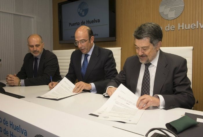 El Puerto y Enagás avanzan para aprovechar la generación de frío del proceso de regasificación en sus instalaciones