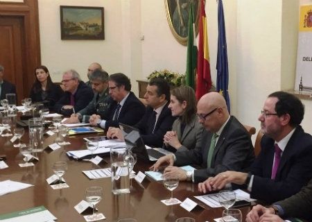 La DGT instalará cámaras de control del cinturón de seguridad para reducir la siniestralidad