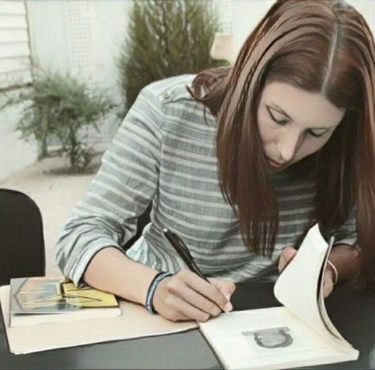 Esther Gómez, metáfora natural y dualidad semántica en ’Blanco Roto’