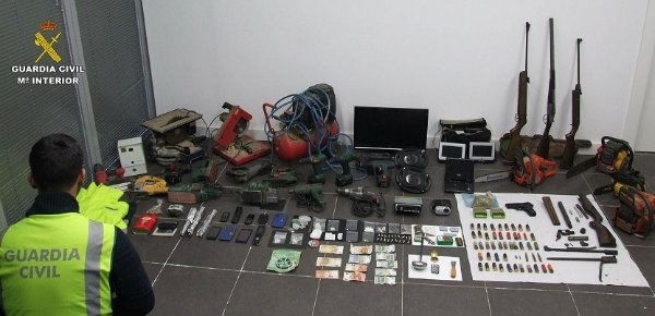 Desmantelados tres puntos de venta de droga en Aracena con un saldo de nueve detenidos