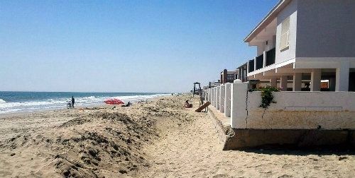 Ciudadanos denuncia que “a estas alturas de Semana Santa” hay playas onubenses que no están “en perfecto estado'