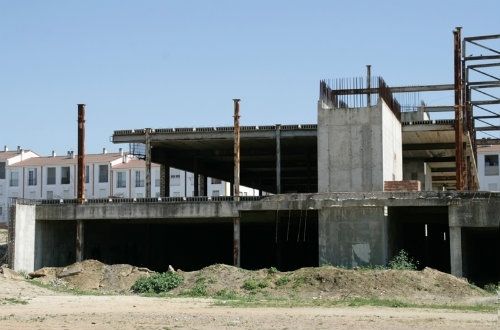 El Ayuntamiento denuncia que “el macro proyecto” del pabellón de exposiciones costará a los cartayeros más de 5 millones de euros