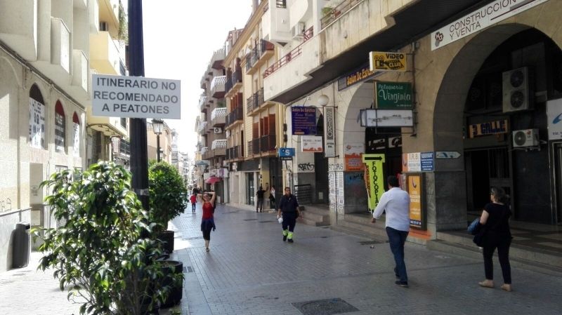 El runrún: El cartel desfasado