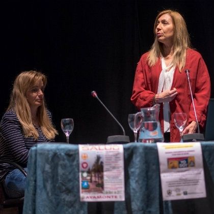 Charla en Ayamonte para informar a los ciudadados sobre cómo convertirse en donantes de médula ósea