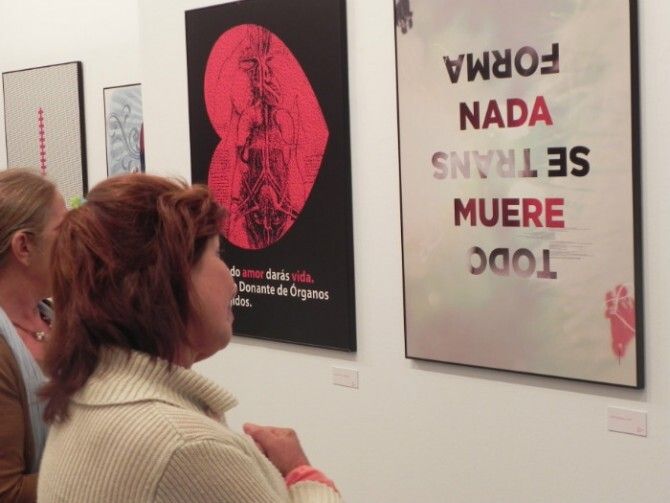 La muestra 'To be continued' fomenta la donación de órganos en Cajasol