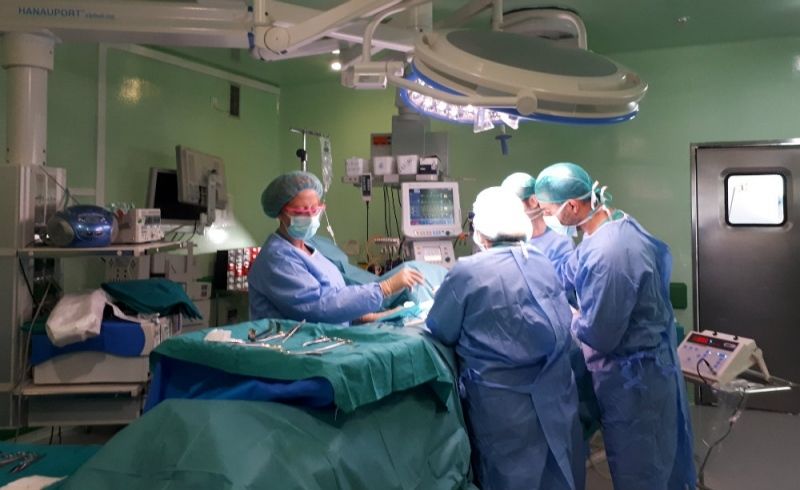 El hospital Juan Ramón Jiménez mejora la precisión diagnóstica del cáncer de mama con biología molecular