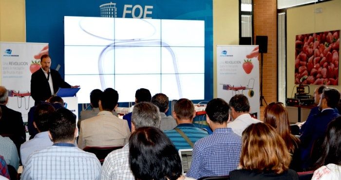 El sector fresero respalda el lanzamiento del FR-60, una herramienta tecnológica que aporta ahorro y calidad a la recogida de frutos