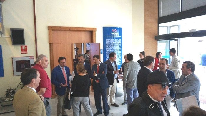 El sector fresero respalda el lanzamiento del FR-60, una herramienta tecnológica que aporta ahorro y calidad a la recogida de frutos