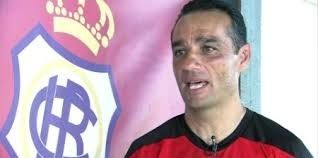 El Granada ficha a José Luis Oltra