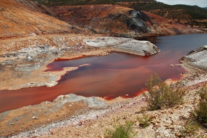 Ecologistas en Acción pide a Medio Ambiente que explique 'cuánto nos ha costado' el vertido de la mina de La Zarza