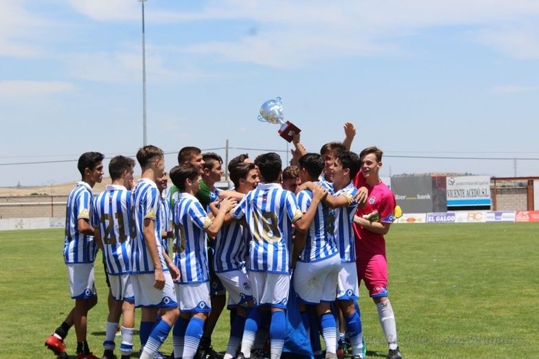 Buenos resultados para los infantiles onubenses en Olhão y Quarteira