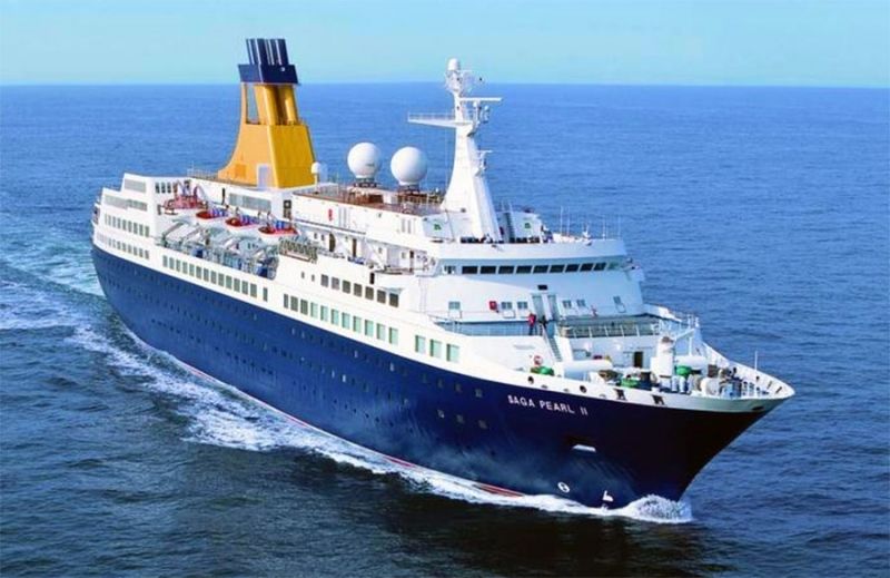 El buque de cruceros Saga Pearl II recala por primera vez en el Muelle Sur