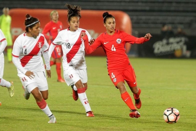 La chilena Francisca Lara refuerza la banda izquierda del Sporting