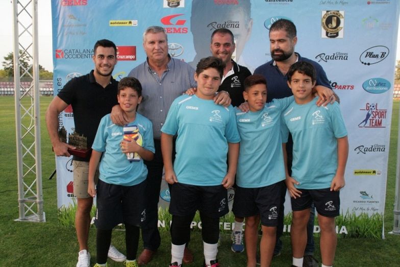 Reconocimiento municipal a Joselu en la clausura del Campus de Porteros de Cartaya