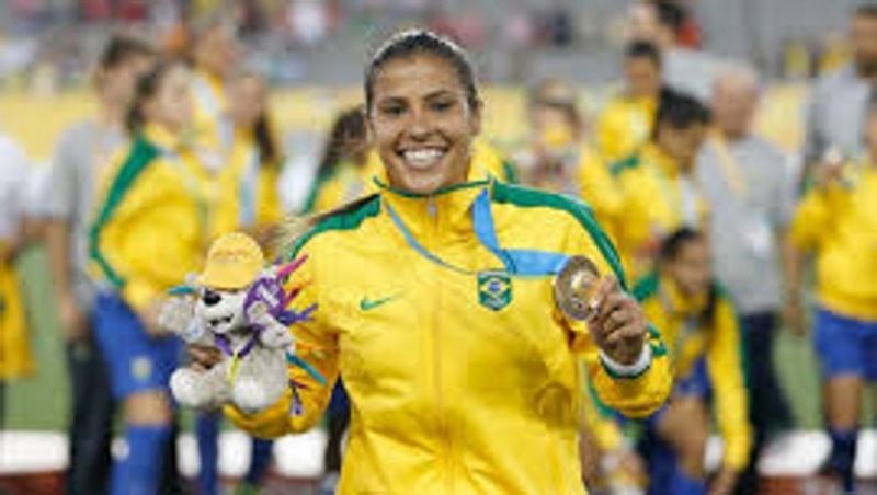 La exjugadora brasileña del Sporting Huelva Fabiana vuelve al fútbol español una década después