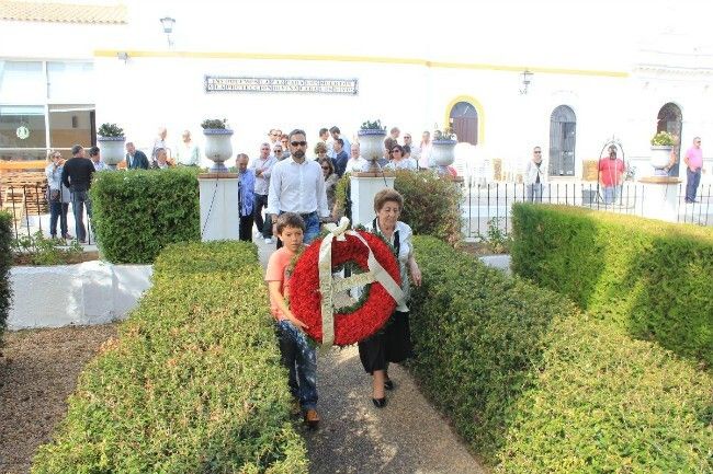 Un centenar de personas celebran el tradicional homenaje a los asesinados durante la Guerra Civil