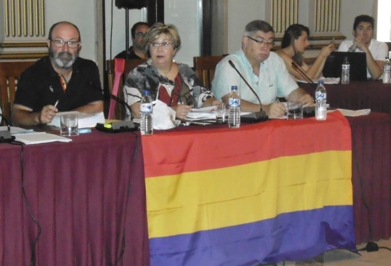 Jiménez (IU): “El alcalde ha mentido cuando dijo que el Ayuntamiento no iba a poner dinero público en el Recreativo'