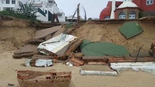 Aprobadas dos mociones relativas al estado de la playa de El Portil