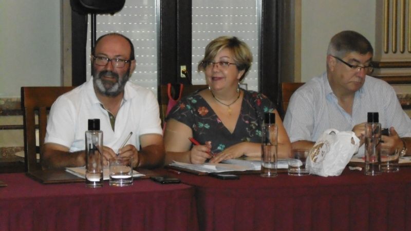 Rechazan la propuesta de IU de que se decida en referendum si el Ayuntamiento debe pagar la deuda del Recreativo