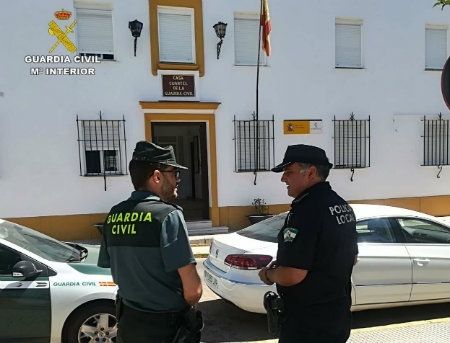 Arrestan a un varón dentro de una operación en la que se han esclarecido varios robos en fincas agrícolas y avícolas de Hinojos