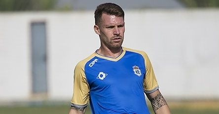 Iván Aguilar se retira del entrenamiento e Iván Robles sufre un edema óseo