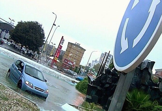 El temporal deja tras de sí apagones y complicaciones circulatorias en casi toda la provincia