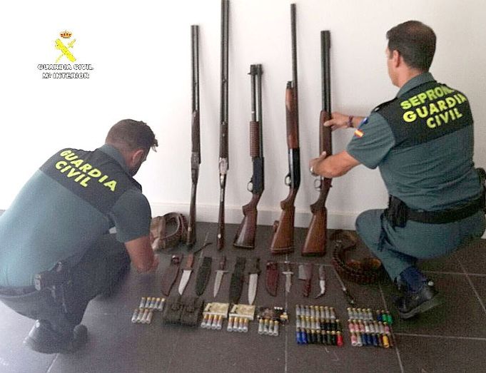 La Guardia Civil sorprende a cuatro furtivos que participaban en una montería ilegal