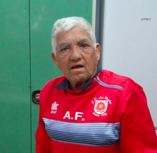 Pesar en el CD Los Rosales por el fallecimiento de Aurelio Flores