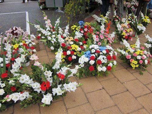 Los floristeros vuelven a la calma, tras vender más del 90 por ciento de sus existencias