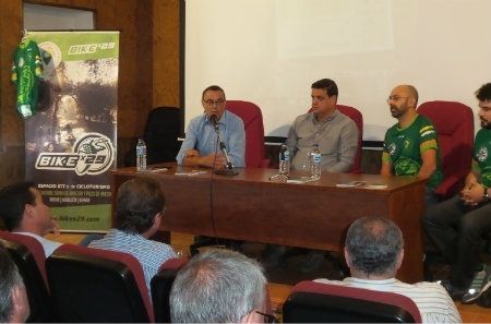 Echa a rodar el proyecto de cicloturismo que conecta los pueblos de la comarca serrana a través de rutas para BTT