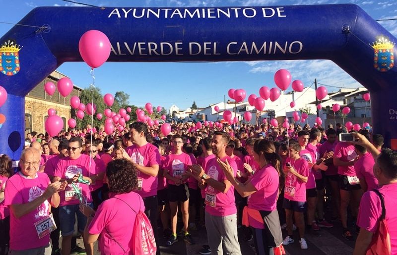 La III Carrera de la Mujer de Valverde del Camino bate récords con más de 1.100 inscritos