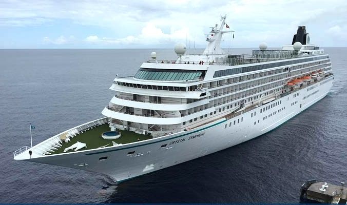 El 'Crystal Symphony' se estrena este lunes en Huelva con más de 800 pasajeros
