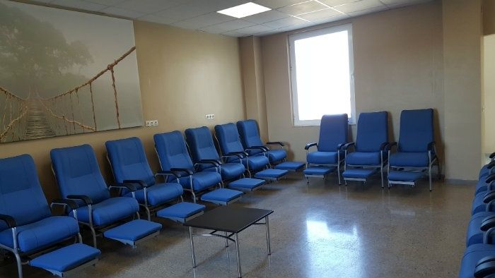 Los familiares de los pacientes de la UCI del Juan Ramón Jiménez contarán con una nueva sala