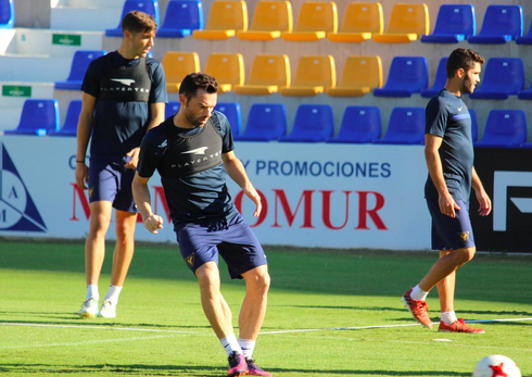 Urko Arroyo no jugará ante el Recre por sanción