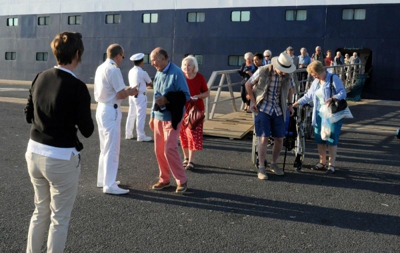 El 'Saga Sapphire' atraca en Huelva