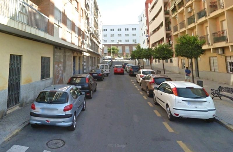 La rotura de una tubería de gas obliga a cortar el tráfico en la calle Echegaray durante 40 minutos