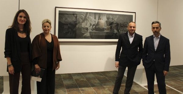 La exposición 'Explícito y oculto: percepciones del ser' ahonda en lo humano a través del arte