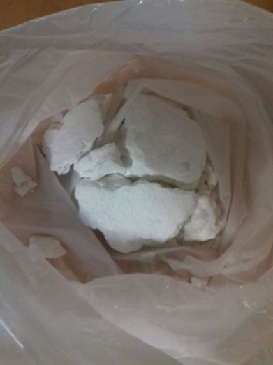 Un detenido en la capital acusado de llevar en una bolsa 52 gramos de cocaína