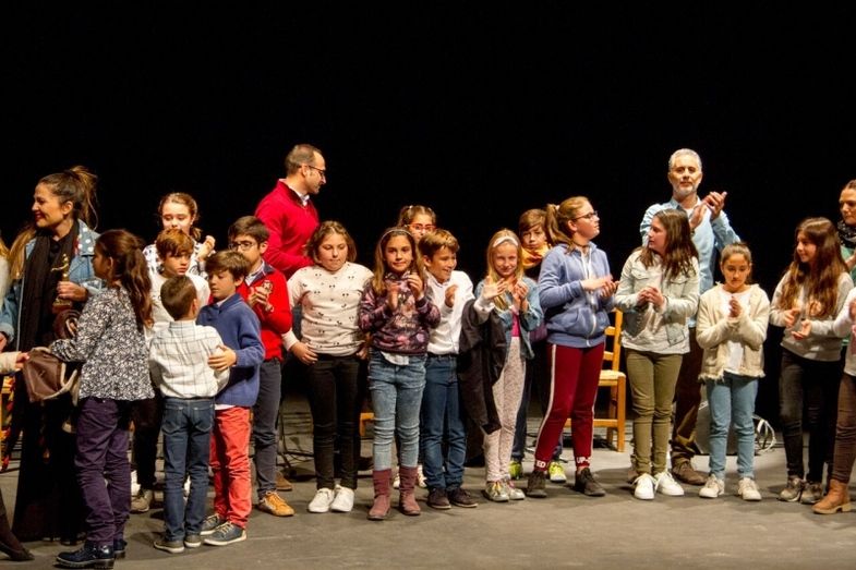 Más de 500 escolares de Almonte celebran el Día Internacional del Flamenco con una gala infantil