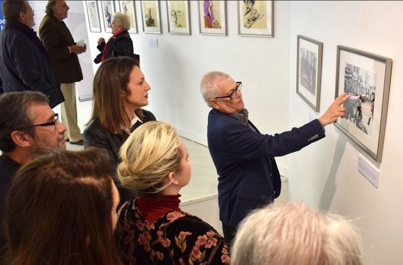La UHU acoge la exposición fotográfica 'Prensa y democracia. La transición en imágenes'