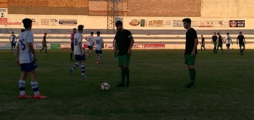 La Selección Andaluza golea al Atlético Onubense (7-1) con Tore como uno de los artilleros
