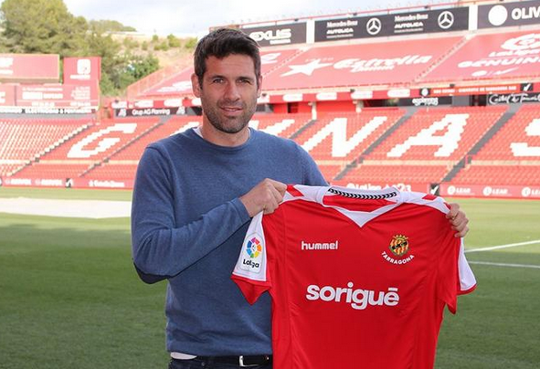 El exalbiazul Arzo ficha por el Nástic de Viqueira