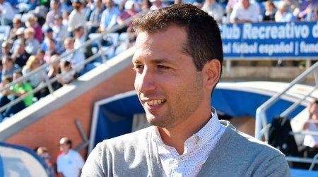 Ángel López: 'Quiero otro nueve que complemente a los dos que hay, y si viene otro tanque no hay ningún problema'