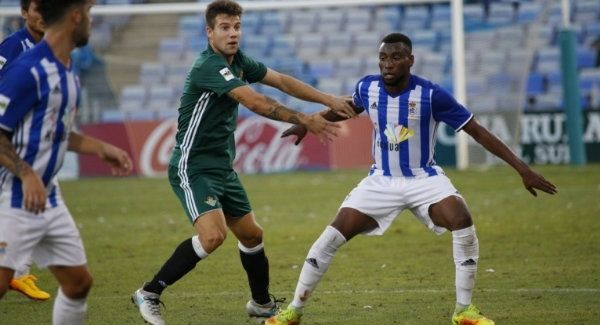 La opción de repoblar el centro del campo ante el Murcia