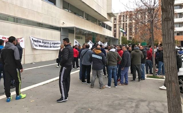 El sector de la chirla demanda ayudas 'urgentes y dignas' ante el cierre del caladero